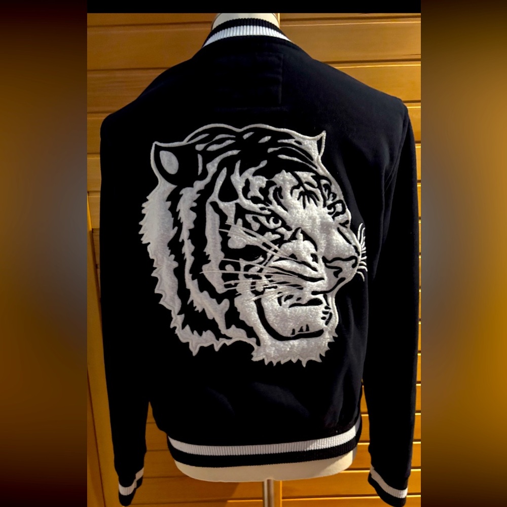 TIGER VARSITY SPORT JACKET